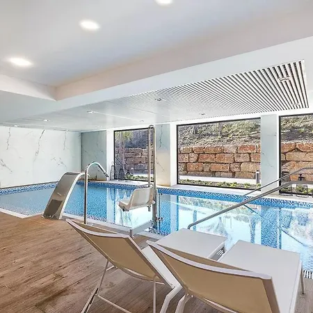 2 Bed Sea View * Estepona