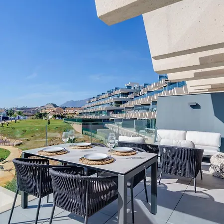 2 Bed Sea View