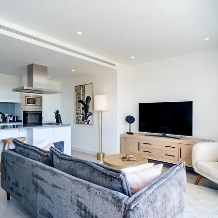 Apartment 2 Bed Sea View *