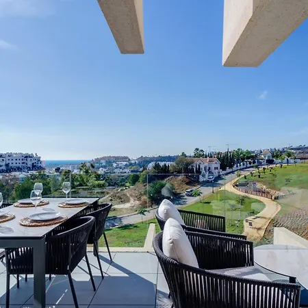 2 Bed Sea View Daire Estepona